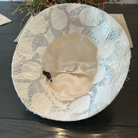 Coach Bucket Hat Silver & White Size M/L NWOT - Picture 3 of 8
